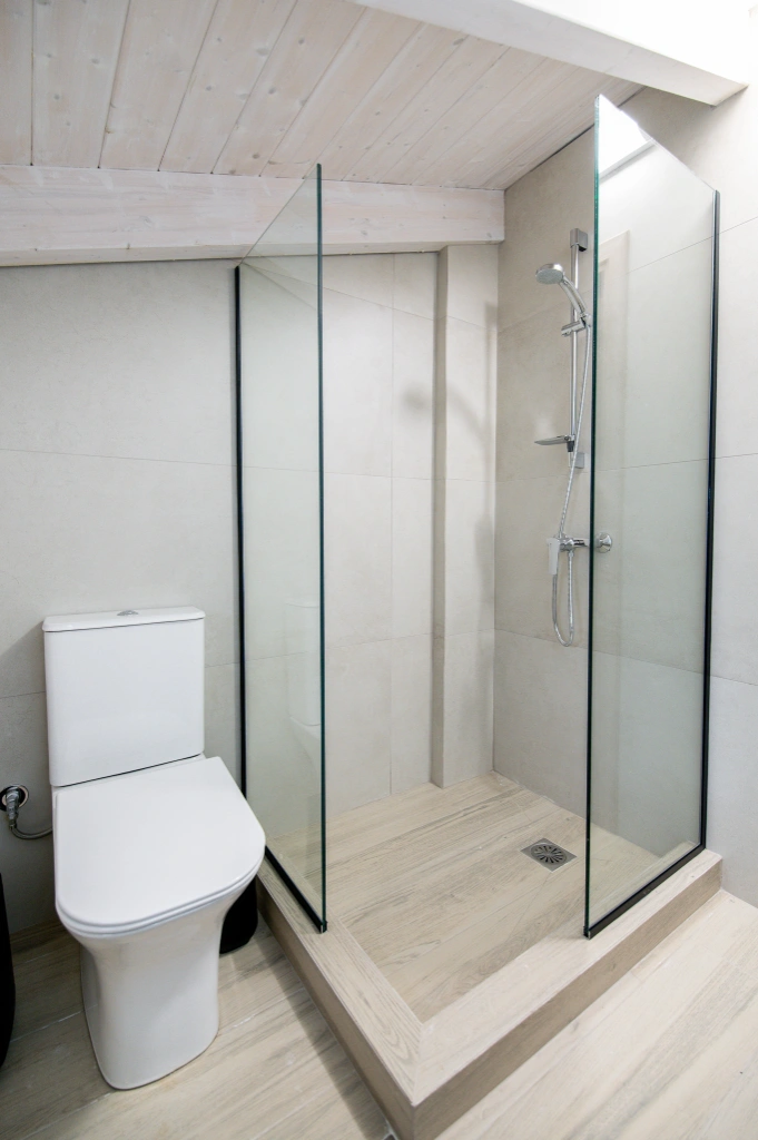 Suite 6 - Gallery 26